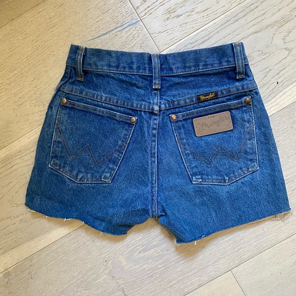 Vintage Wrangler Cutoff Jean Shorts - Picture 3 of 4